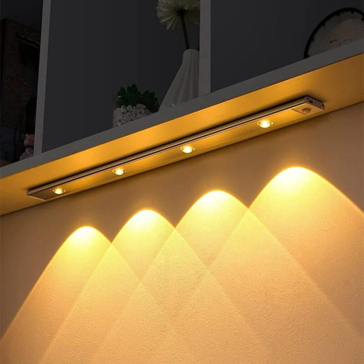 SmartGlow™ Motion Sensor Light