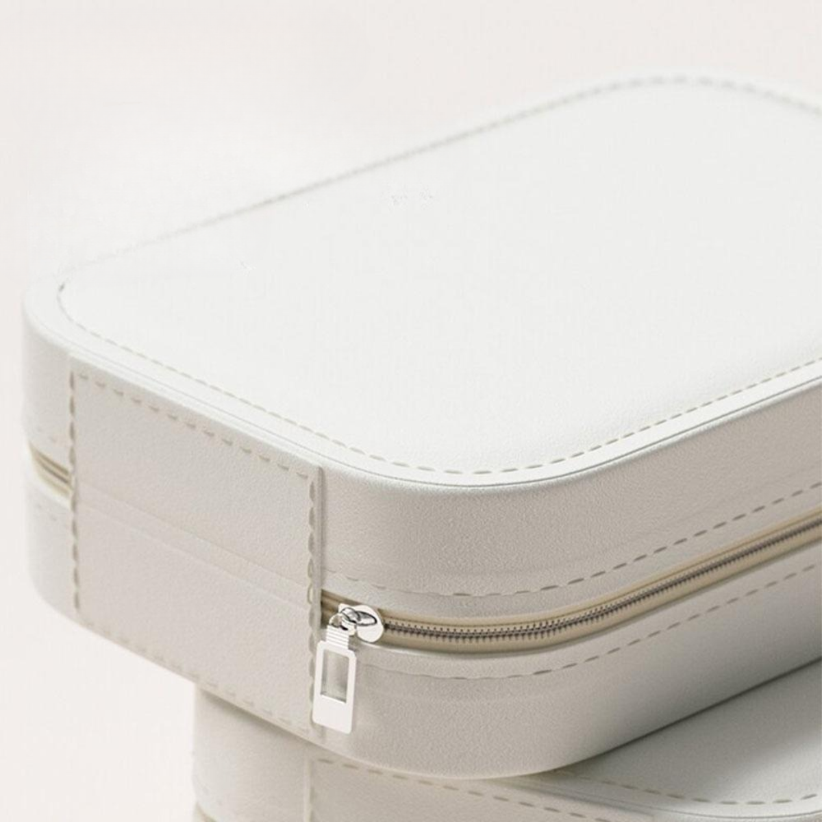 GlamView™ Folding Makeup Mirror